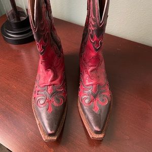 Tony Lama cowboy boots.  Size 7B.  Red/Brown